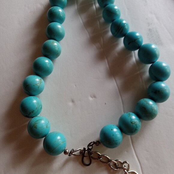 Vintage Native American 12mm Turquoise and Sterling Necklace - Picture 3 of 12